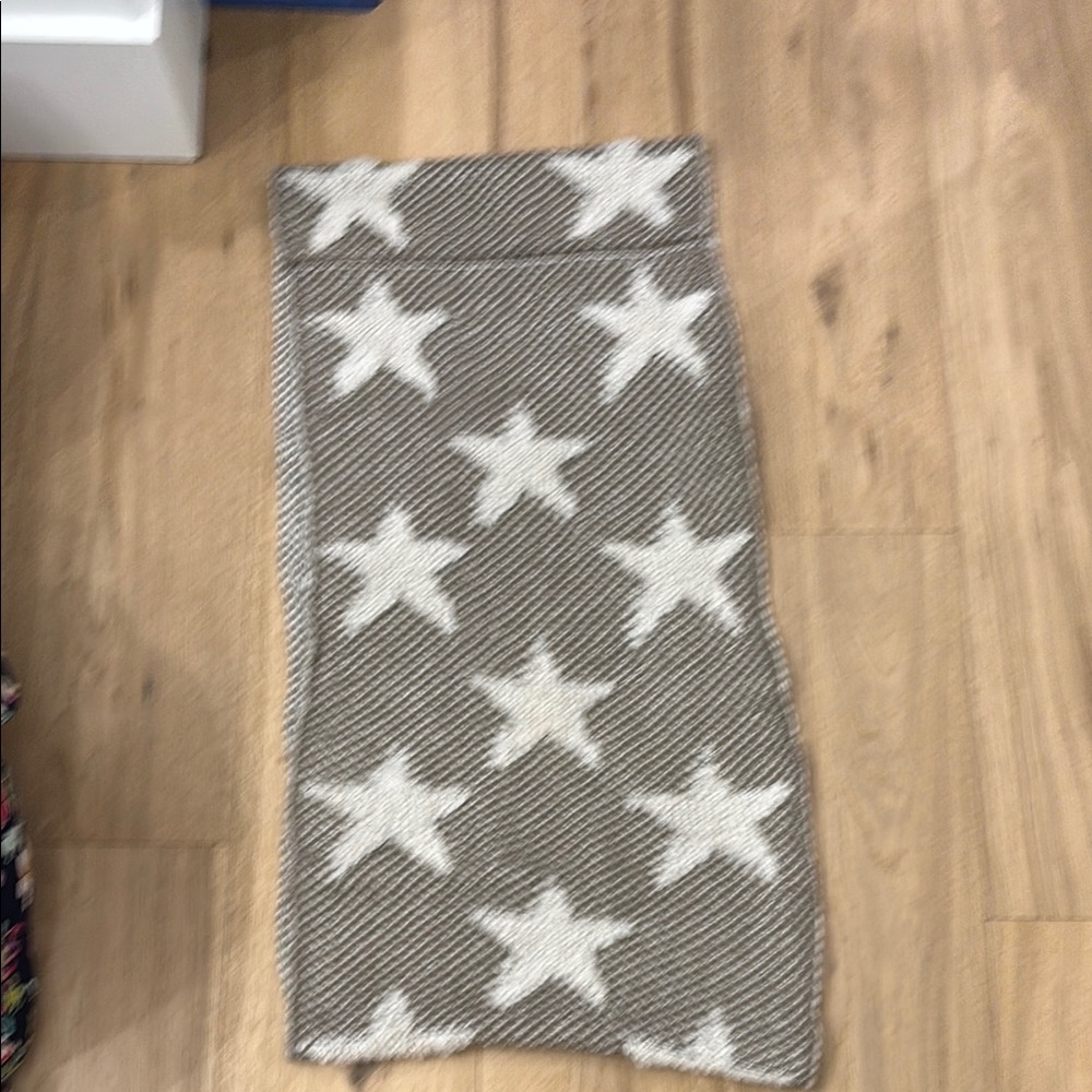 Gray and White Casual Midi Pencil Scarf